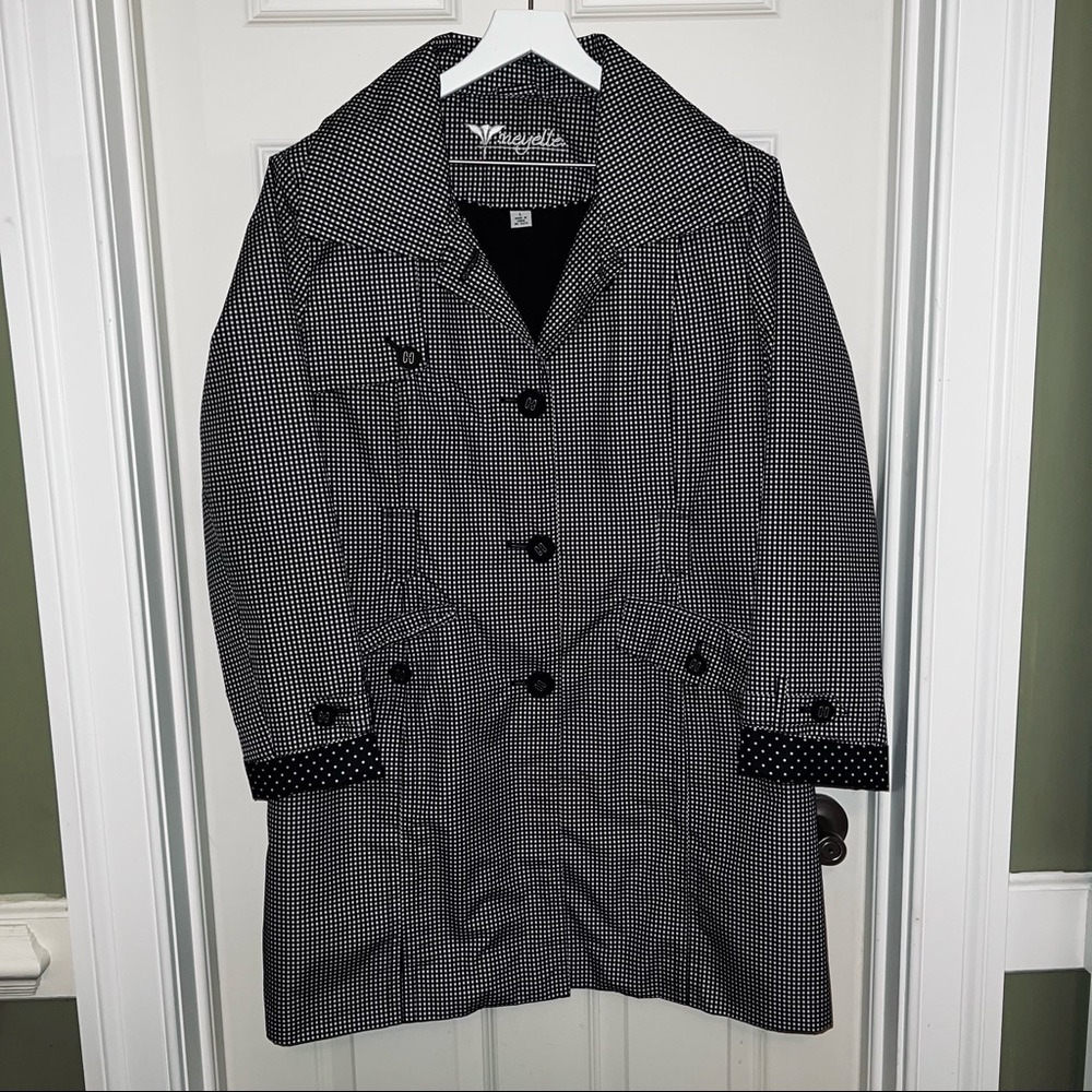 Neyelle Women’s Checkered Jacket